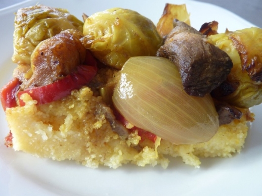 Polenta zapekan s ruikovm kelom a hrbmi