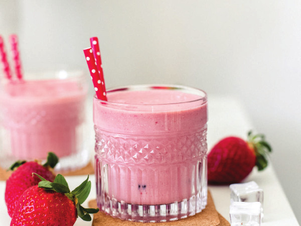 Predtréningové jahodové smoothie
